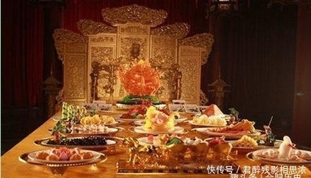 清朝的帝后及妃嫔和留在后宫中未分府的皇子们每天的饭食都有定制