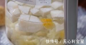 雪梨银耳粥|雪梨银耳粥，润喉养肺，实乃午后茶水之首选！