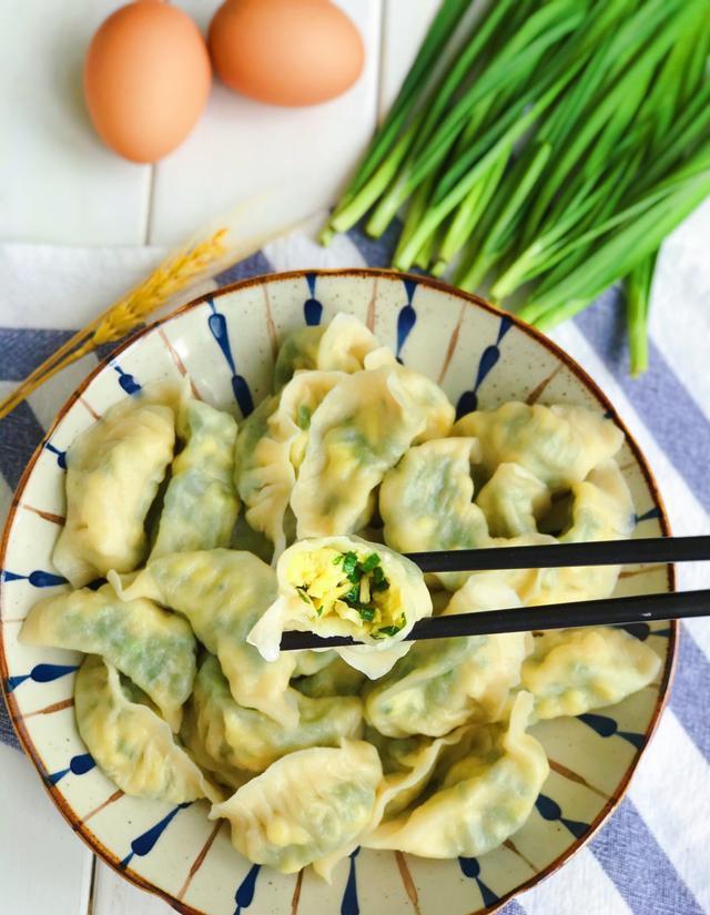 韭菜|包韭菜馅饺子,这“3样”不要放!不然饺子腥味重出水多还不嫩