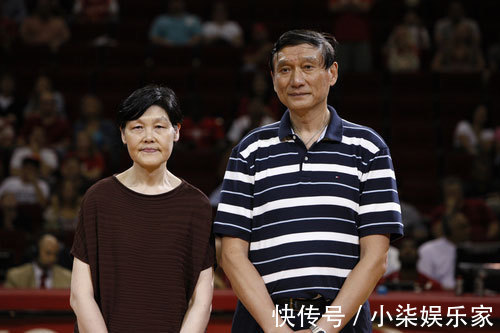 方风迪|姚明身高基因太强大,爸妈比电梯还高!以前都是国家队