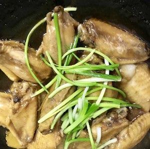 家常鸡肉菜谱之美味简单的鸡翅做法,酱油鸡翅,超下饭,吃不够