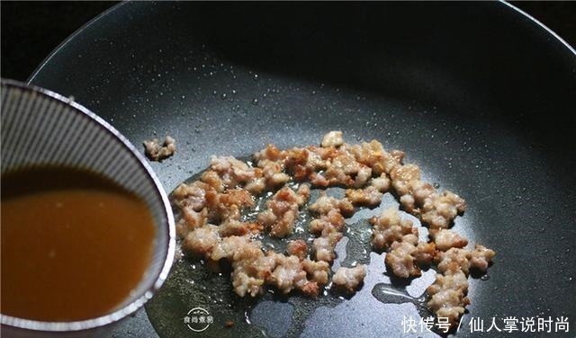 肉糜|还在加水蒸鸡蛋,那你就大错特错了!大厨教你这样做,又嫩又滑!