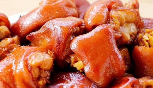 猪蹄美容祛斑，女人要多吃！教你正确挑猪蹄，拒绝“药水”猪蹄