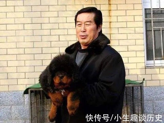 马家军|马家军教练马俊仁：跌下神坛后养狗赚千万，年过70重返俱乐部执教