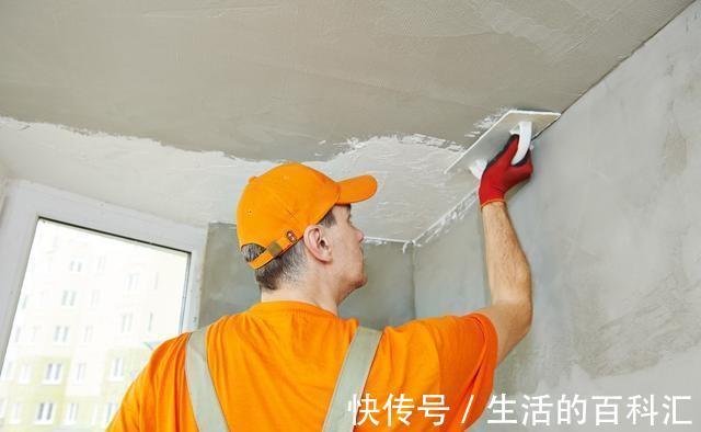 腻子膏|为什么越来越多人选择内墙用耐水腻子？老师傅：前者环保更耐用！