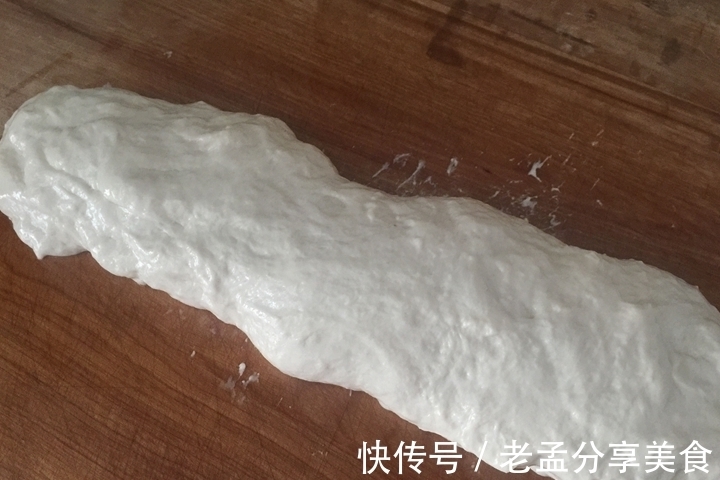 晚上用筷子搅一搅和好面,早上十多分钟暄腾腾的早餐鸡蛋饼上桌