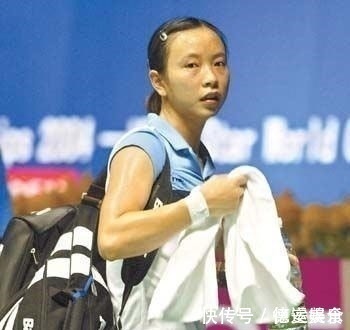 运动员|她为国夺冠却因“个矮”被开除,无奈加入外籍猛夺11冠,打脸领导