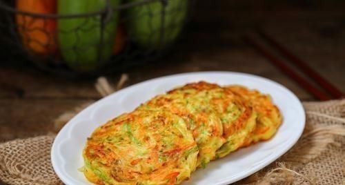 我家孩子喜欢的早餐饼，营养鲜嫩还补钙，三天两头叫我煎