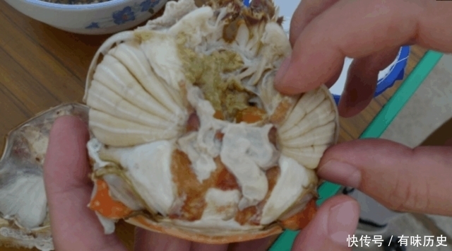 城市|回到农村老妈做了一锅好吃的饭菜,我在城市一年都不舍得吃的美味