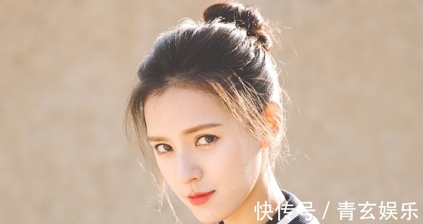圆脸|脸上有这3个特征的女生,建议多扎丸子头!非常精致减龄!