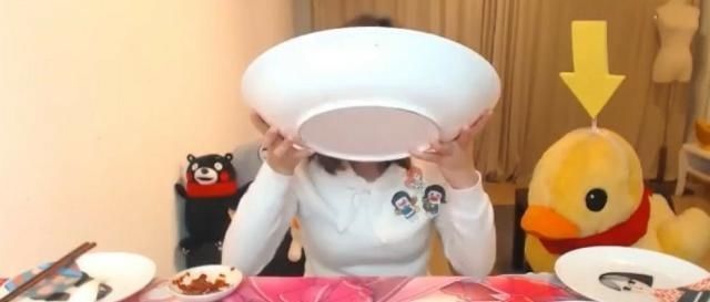 能吃|大胃王密子君直播吃80个饺子,80个汤圆,两个小时后碗见底,厉害