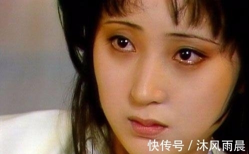 林黛玉!薛宝钗过十五岁生日,史湘云当众取笑林黛玉,其实是别有用心