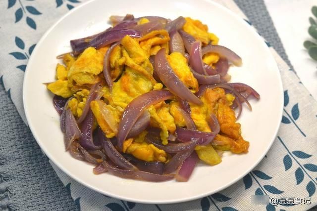 春天要多吃这菜，富含天然杀菌剂，和鸡蛋一起炒，下饭又解馋