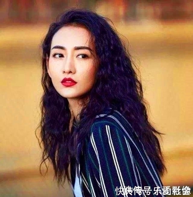 几个度|这几种发型才是今年最流行,素颜也是美女,变精致小脸女生
