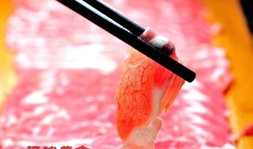 首家会飞的火锅落户沈阳,大虾火锅飞起来,小龙虾九块九