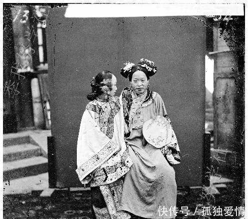 最早|中国最早的女性肖像清朝末年女人怎么打扮满族新娘妆实在漂亮