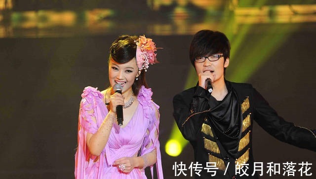 凤凰传奇相伴二十载,网红说他们翻唱土得掉渣,原唱说他们在救赎