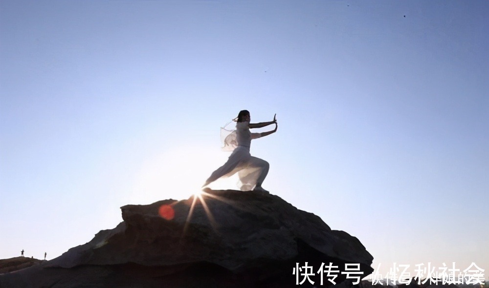 杨无敌@清朝三大高手,分别出自八卦、形意、太极,他们中到底谁更厉害