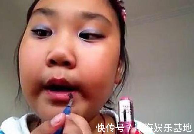 审美观|女儿花200元剪头发,从村姑“蜕变”成仙女,惊艳了时光