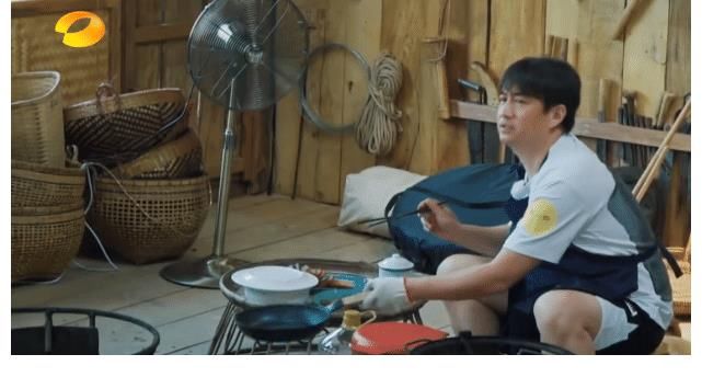 嘉宾们|嘉宾们为何都夸赞黄磊厨艺?看清《向往5》录制方式,想吐槽都没机会