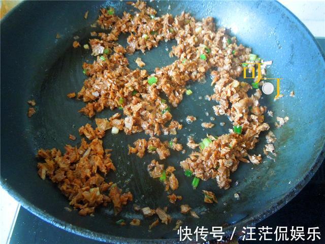 家人|这个煎蛋海陆双汇,外酥里嫩,家人夸我做得特别好吃