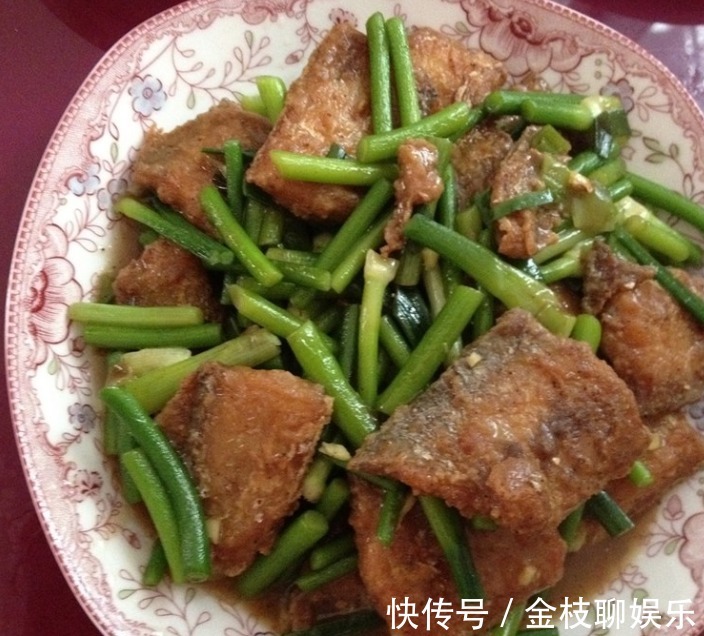 补气|蒜台与它是“天生一对”，常在一起炒，润肠通便，补气活血