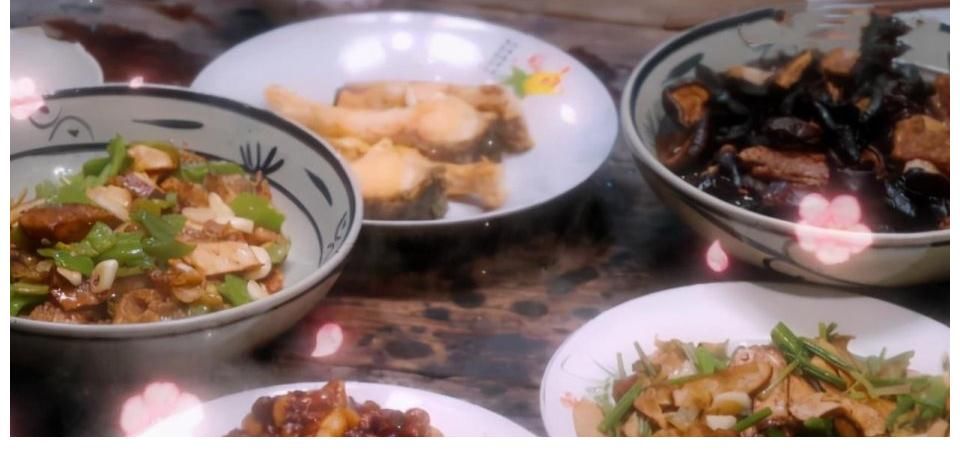 艺兴|向往5穿帮：桌上的菜一会儿空盘一会儿满，用了霍格沃茨的餐桌吗