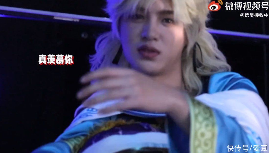 黄明昊|「Justin」「新闻」210822 速来查收黄明昊的物料大轰炸 明天君的侧拍花絮&随手拍营业