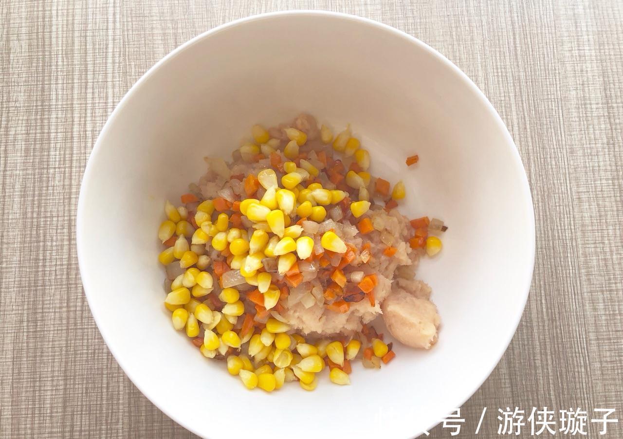 低脂美味的鸡肉丸,加入时蔬煎一煎,一口一个好吃到停不下来