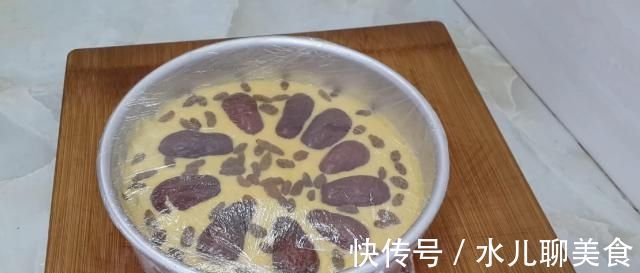 玉米面又出新吃法,教你简单一做,做法比面包简单,比蛋糕都好吃