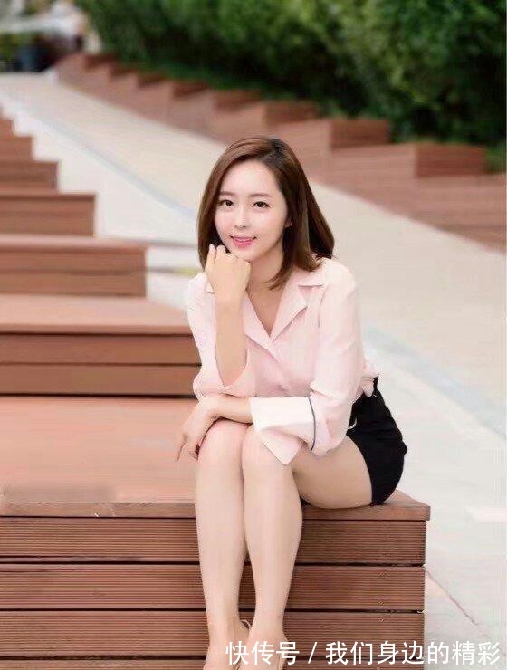 短裙 粉色长袖衬衣搭配黑色短裙，优雅简洁，尽显职场气质！