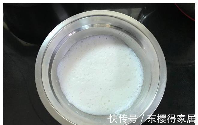 糯米粉新吃法,加4个鸡蛋,简单一做,外酥里糯,蓬松暄软超好吃