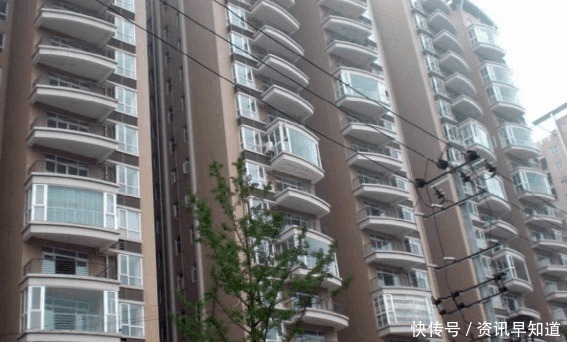 房子|买房要是碰上了这种阳台的房子, 不管送多少平方, 最好也别买