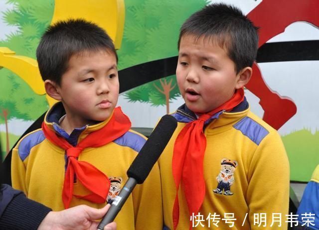 二宝|妹妹刚入幼儿园,哥哥在大班赶来''慰问'',兄妹相见的场景太暖心