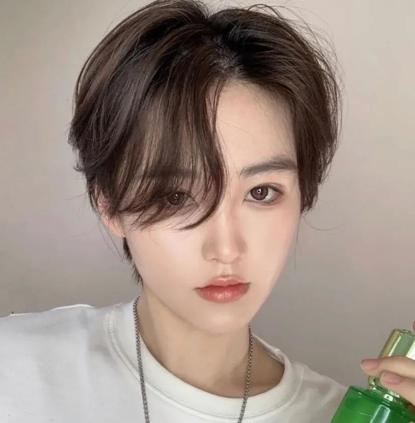 2021年这3款短发必火，照着剪美爆了