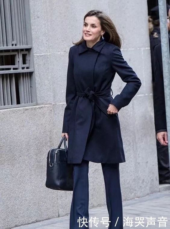 气质|跟西班牙王后学学怎么挑选大衣,一衣多穿,穿出优雅的气质
