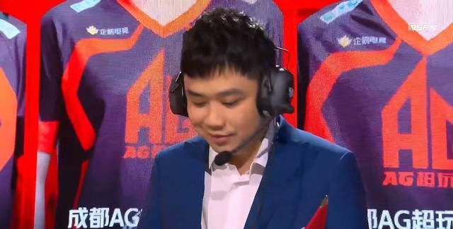 比赛|AG九连胜被终结，赛后采访月光迷之微笑，输比赛只是套路？