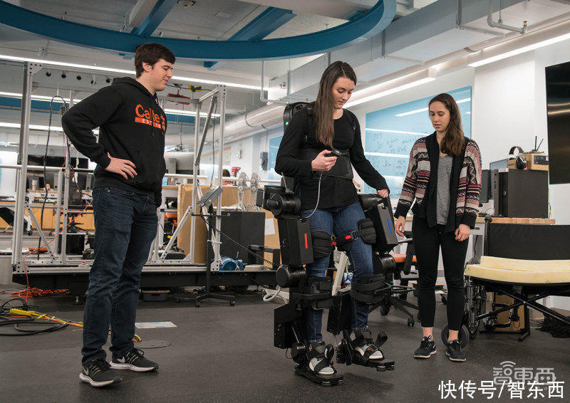 爬楼太喘？外骨骼机器人来助力，还能自动识别行走环境
