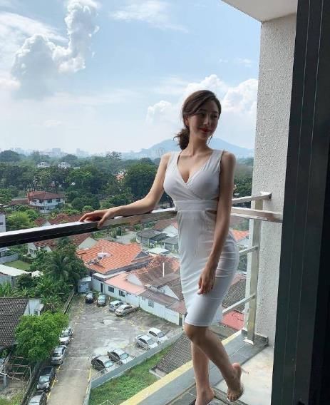 卓越|精致小姐姐风姿卓越,穿出自己风格与气质,气场很足