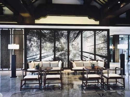 中年|安吉阿丽拉，停止营业