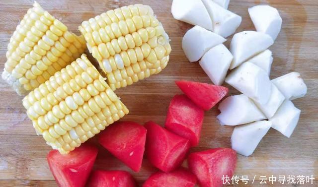 鲜美|小雪快到了,多喝1道汤,汤味鲜美,滋补暖胃,暖暖地度过冬天