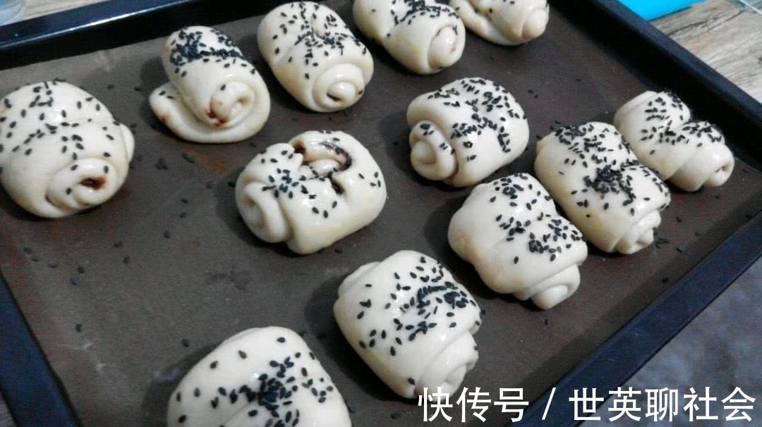 蜂蜜|蜂蜜小餐包制作方法,香甜可口,制作简单