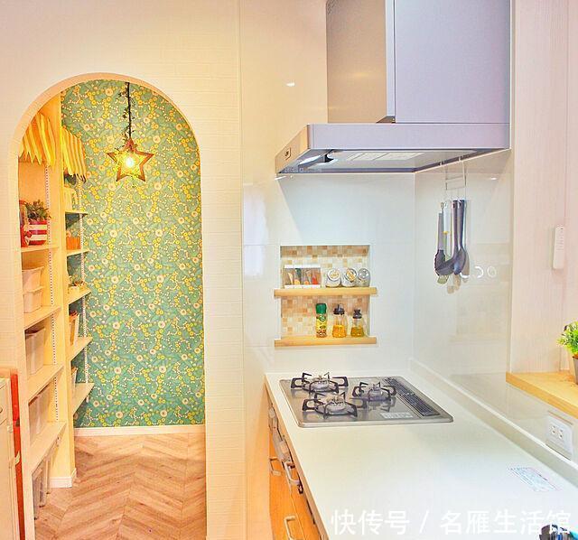 小家电|越来越多人厨房不装吊柜了，聪明人喜欢这样设计，好看又实用