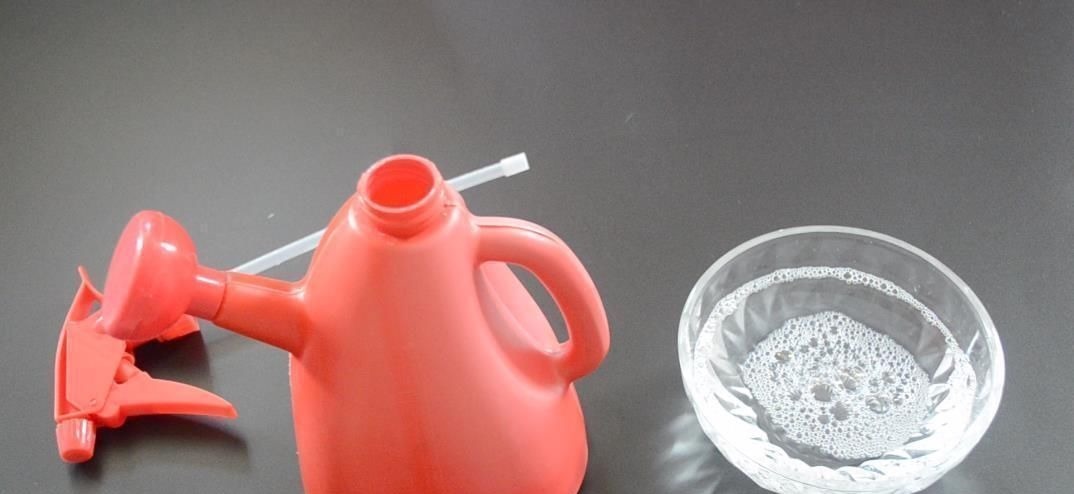 花露水倒进洗衣液里太实用了, 可惜很多人还不知道, 学会受用一生