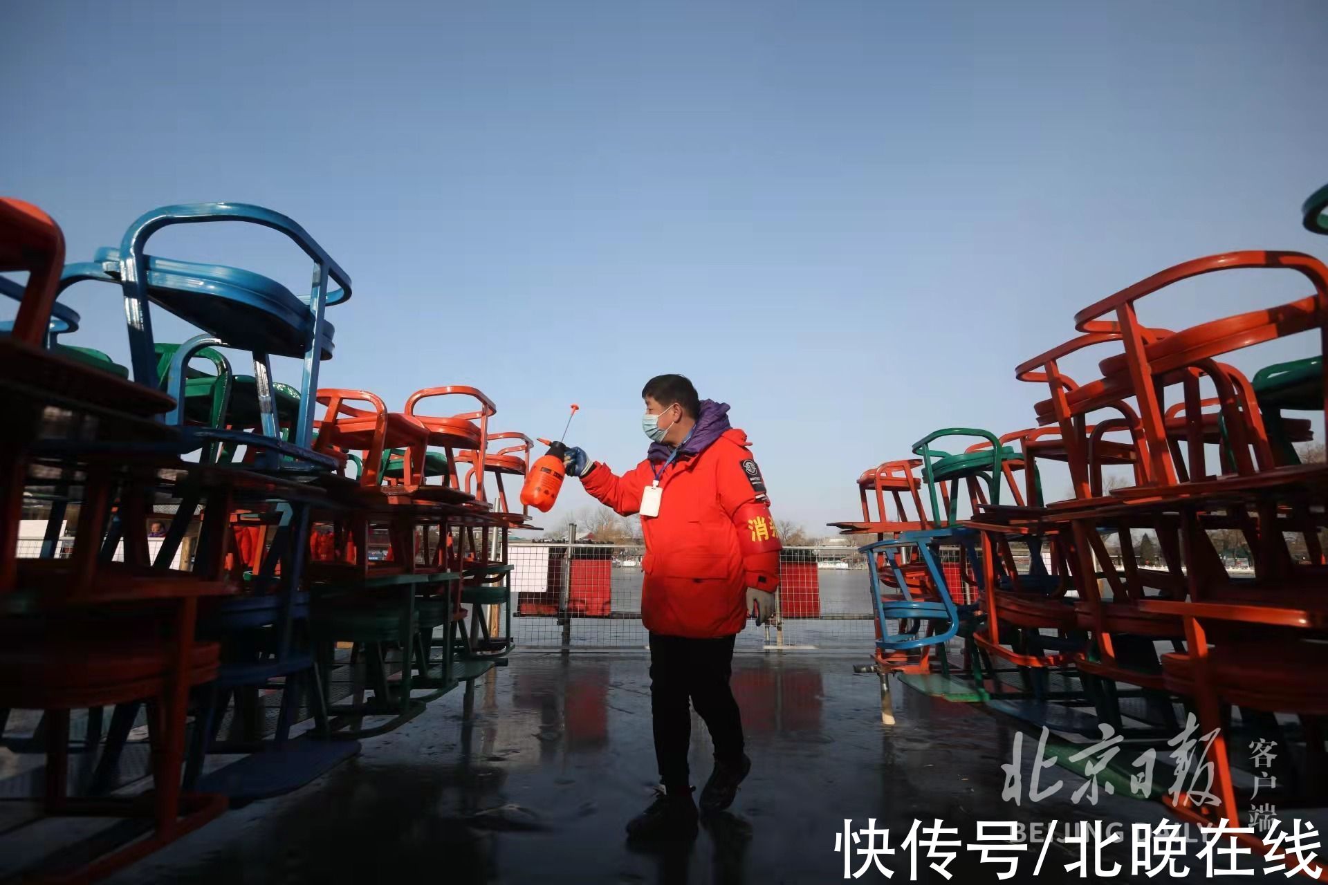 冰场|北京什刹海冰场今天开门迎客，今年网上提前购票，票价没变