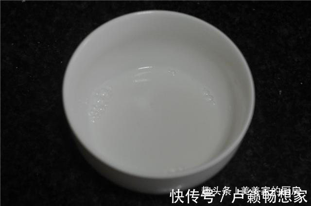 筋道|煎豆腐，不要直接下锅，多加一步，豆腐不碎不粘锅，焦香鲜嫩！