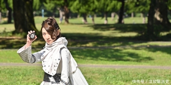 冬季|《假面骑士》01冬季剧场版,飞电社长成AR零一,怪不得伊兹不在或人身边