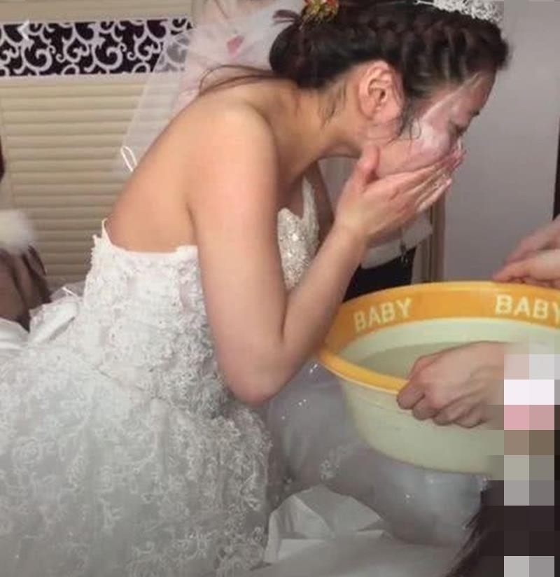 新娘|一眼误终生,身高一米九的新娘火了,当帘子拉开的一瞬间,惊艳了