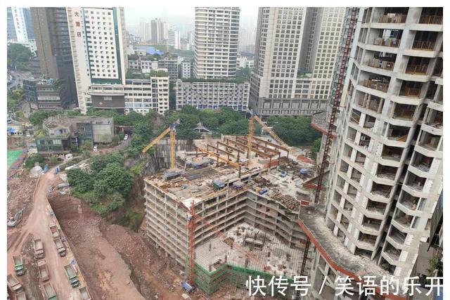 商圈|两路口的“重庆中心”何时竣工?能否成为重庆真正的中心?