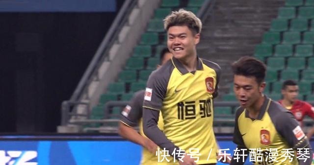 黄博文|红包也发不起!国脚杨立瑜婉拒恒大队友没钱,没钱,一分钱都没